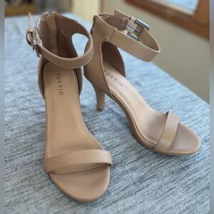 Torrid Beige Strappy Kitten Heel Sandals 7.5W Wide Ankle Strap